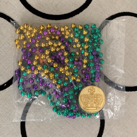 Official Mardi Gras Beads (5) - Picture 6 of 6